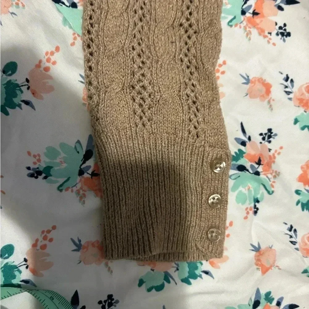 American Eagle Outfitters cable knit scoop neck sweater extra small